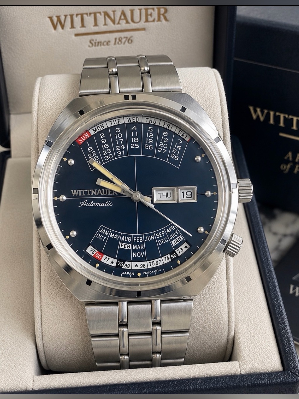 Vintage Wittnauer 2000 Time Machine Automatic Perpetual Calendar 42mm